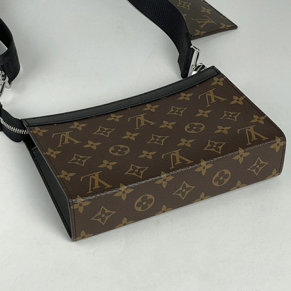 Louis Vuitton Shoulder Monogram Gaston Wallet Bag Wearable Brown Macassar